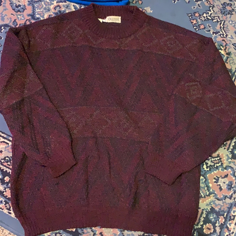 Vintage maroon sweater